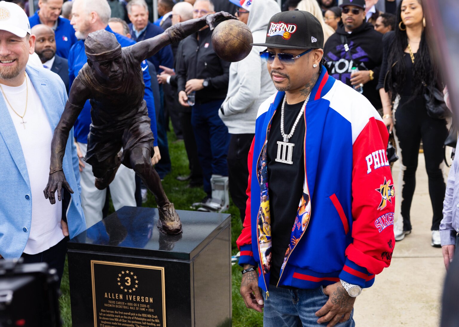 Nba Philadelphia 76ers Iverson Statue Ceremony 23008228.jpg