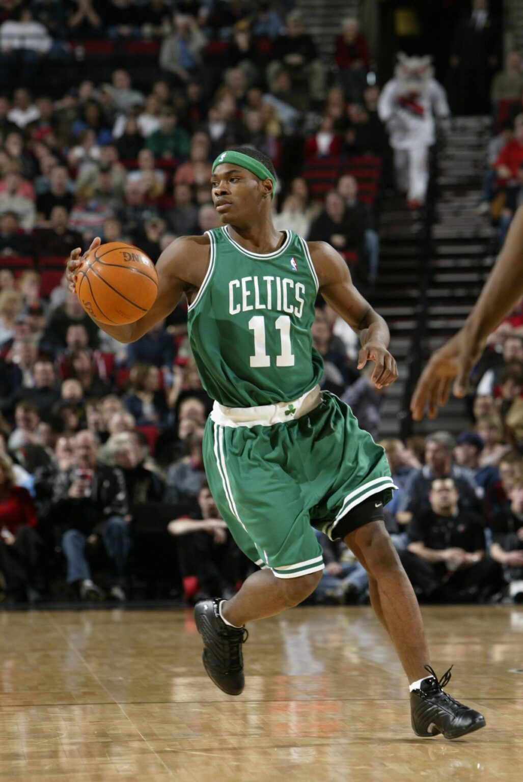 Boston Celtics Jersey History No. 11 Marcus Banks (2003 06)