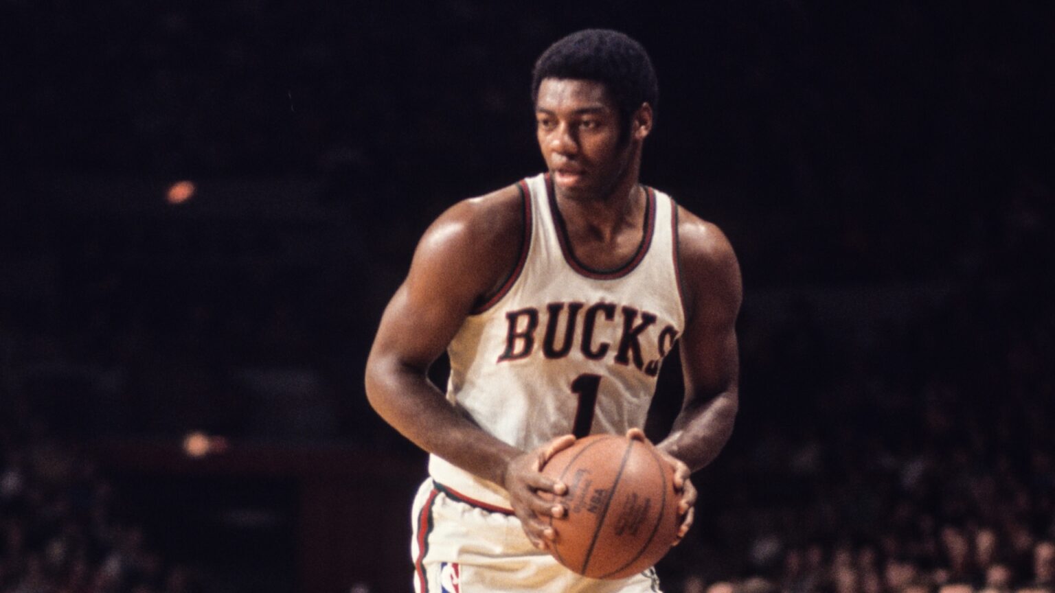 Oscar robertson.jpg